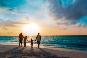 familie-strand-urlaub