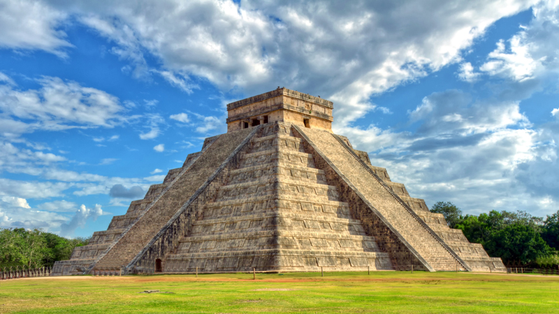 Maya-Pyramide von Kukulcan El Castillo in Chichen Itza