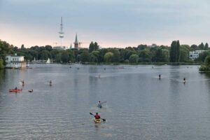 kajak-fahren-auf-der-Alster