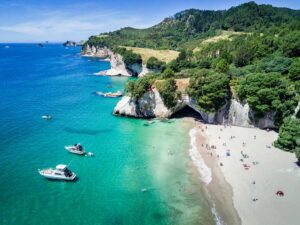 Cathedral-Cove-auf-der-Coromandel-Halbinsel