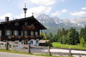 Ellmau am wilden Kaiser in Tirol, Bergdoktor, Alpen