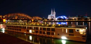 flusskreuzfahrt-bei-koeln