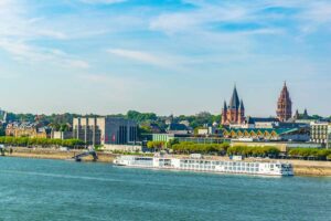 flusskreuzfahrt-bei-mainz