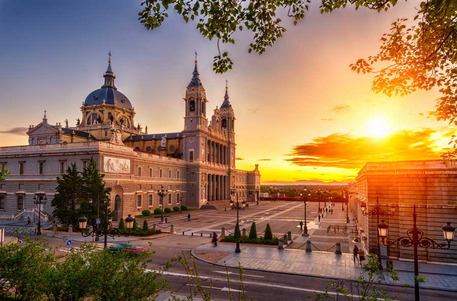 Kathedrale Santa Maria la Real de La Almudena