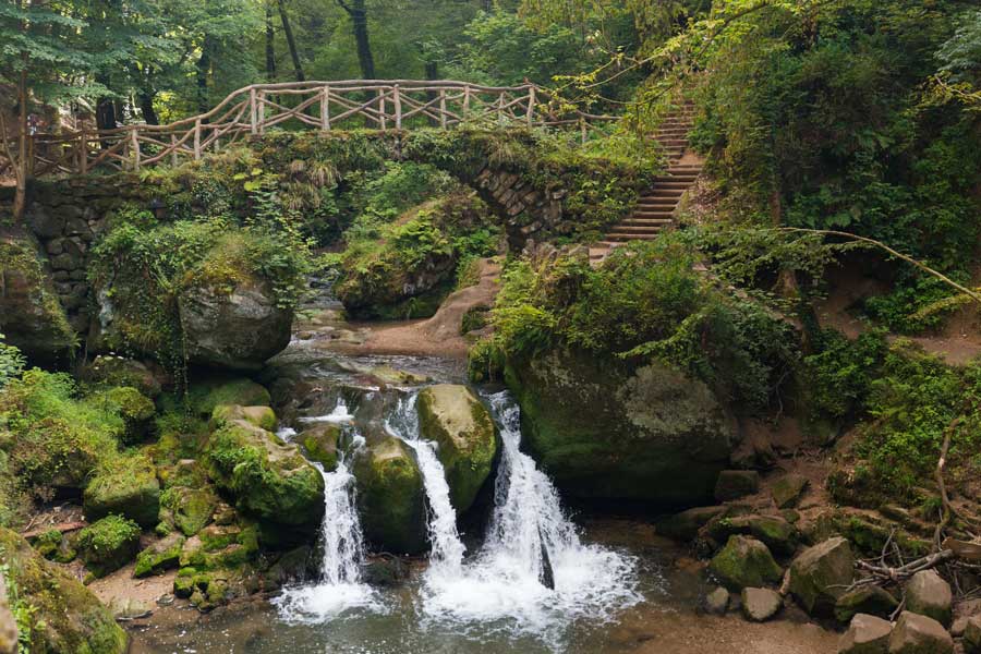 traumhafte-wanderwege-im-mullerthal