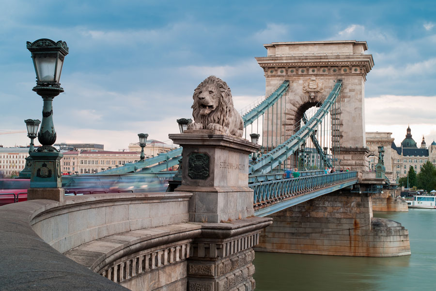 kettenbruecke-budapest