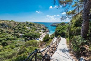 Binidali-Bucht auf Menorca