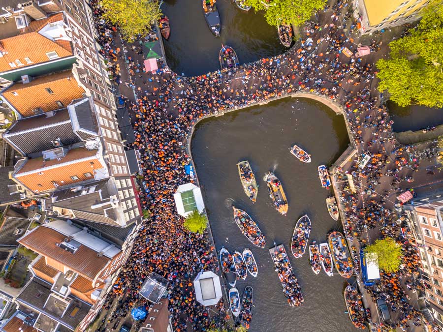 amsterdam-in-orange