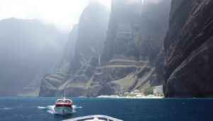 Los Gigantes Klippen von einem Boot aus gesehen - Lastminute Deal Teneriffa