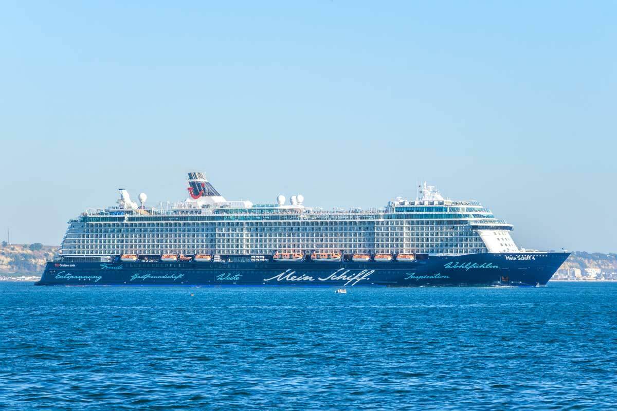 Mein Schiff 4