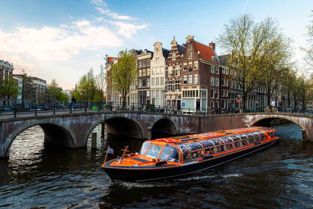 amsterdam-mit-schiff-besichtigen