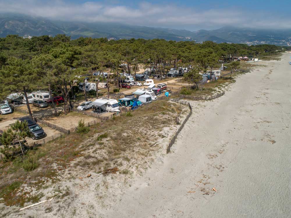 Campingplatzes an der korsischen Küste in der Nähe von Bastia Etang de Biguglia Camping San Daminao Beachside Corse